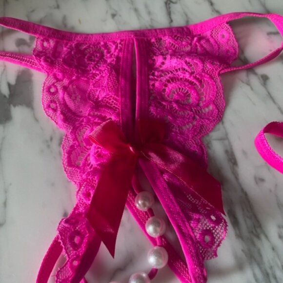 Butterfly and Pearl Necklace G-Strings and Thongs - Picture 3 of 10